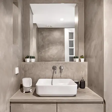 Joivy Superb 1-br Flat Near Jardim Da Estrela Apartment